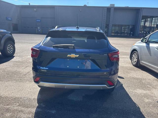 2024 Chevrolet Trax FWD LT