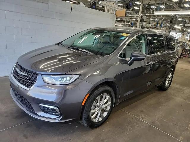 2023 Chrysler Pacifica Touring L AWD for sale in Battle Creek, MI