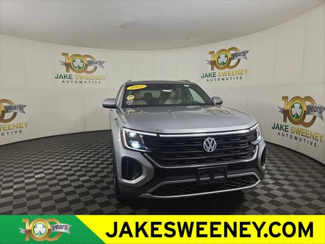 2025 Volkswagen Atlas Cross Sport 2.0T SE w/Technology for sale near Cincinnati, OH