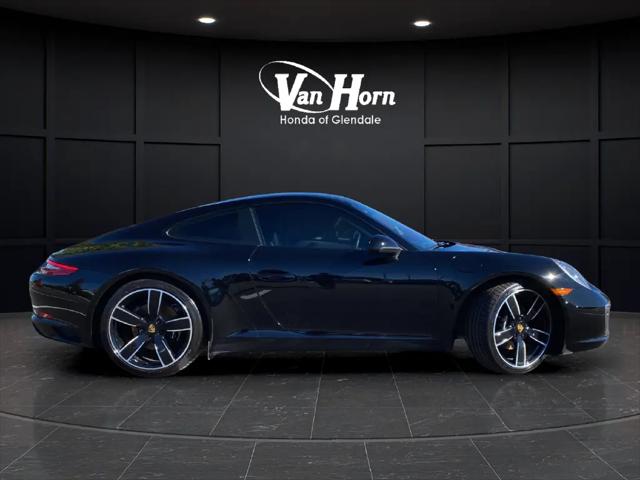 2018 Porsche 911 Carrera