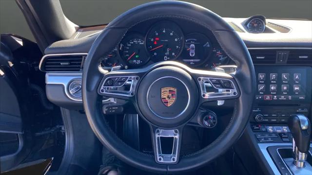 2018 Porsche 911 Carrera