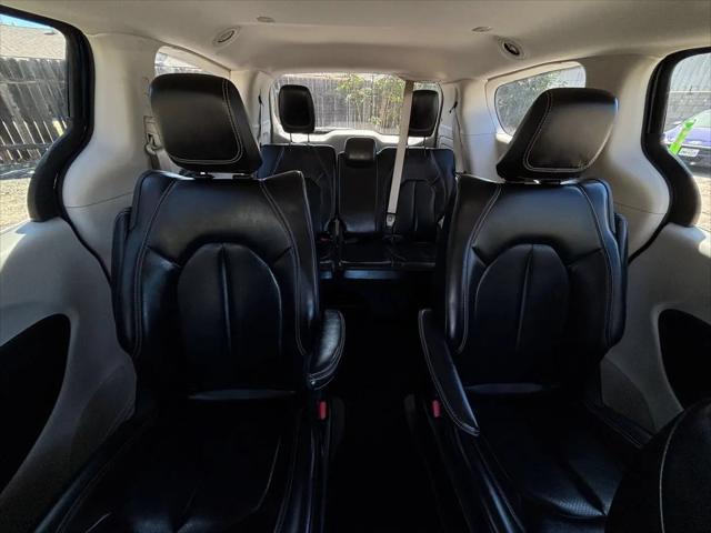 2023 Chrysler Pacifica Hybrid Touring L