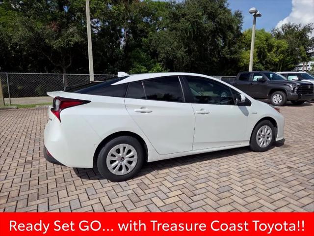 2021 Toyota Prius LE