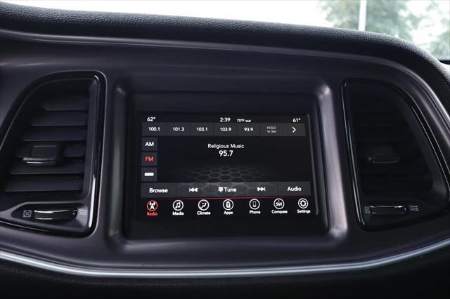2022 Dodge Challenger SXT