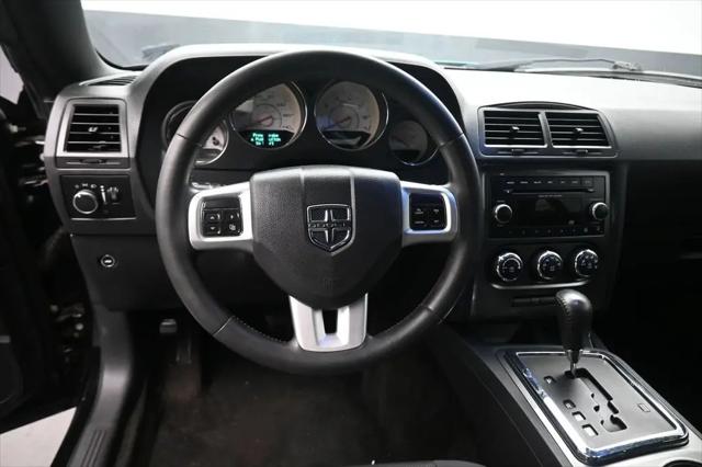 2012 Dodge Challenger SXT