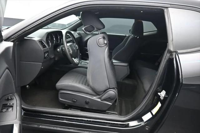 2012 Dodge Challenger SXT