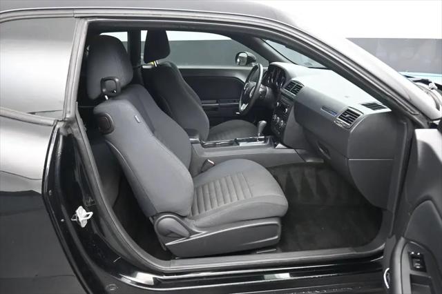 2012 Dodge Challenger SXT
