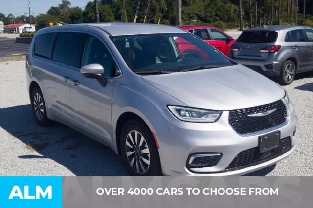 2023 Chrysler Pacifica Hybrid Touring L