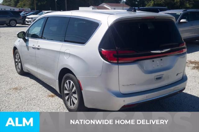 2023 Chrysler Pacifica Hybrid Touring L