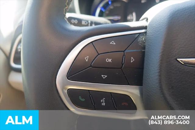 2023 Chrysler Pacifica Hybrid Touring L