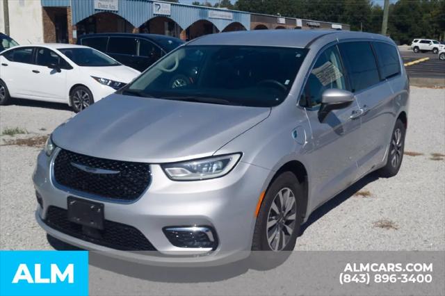 2023 Chrysler Pacifica Hybrid Touring L