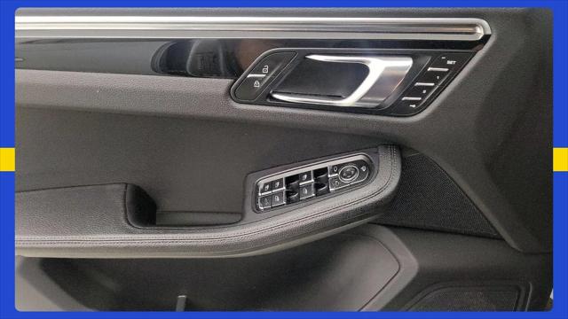 2023 Porsche Macan Macan
