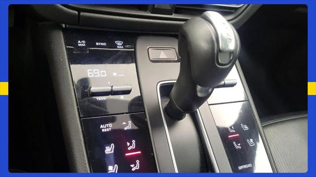 2023 Porsche Macan Macan