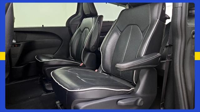 2023 Chrysler Pacifica Hybrid Limited