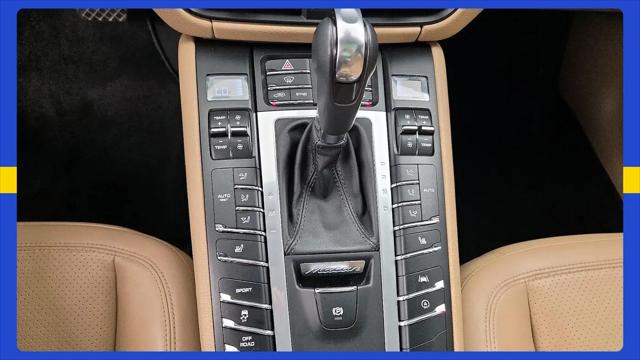 2021 Porsche Macan Macan