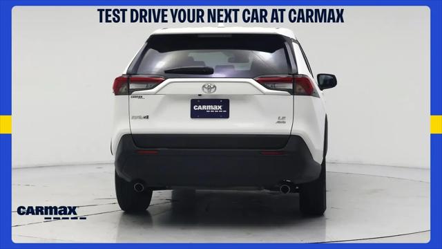 2025 Toyota RAV4 LE