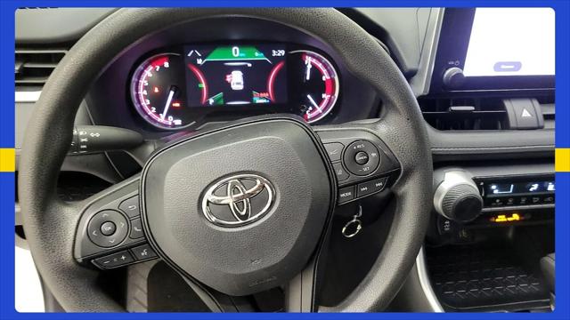 2025 Toyota RAV4 LE