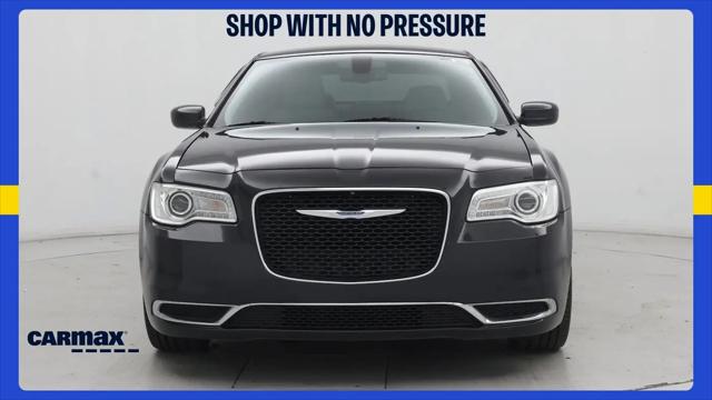 2017 Chrysler 300 Limited