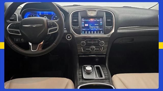 2017 Chrysler 300 Limited
