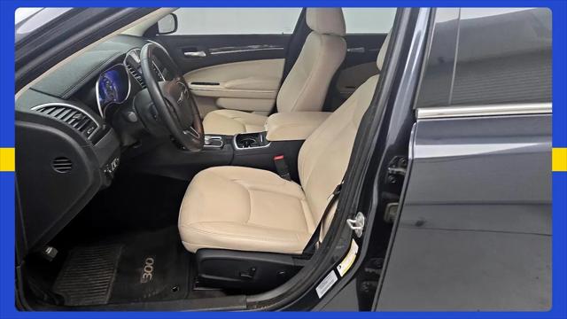 2017 Chrysler 300 Limited