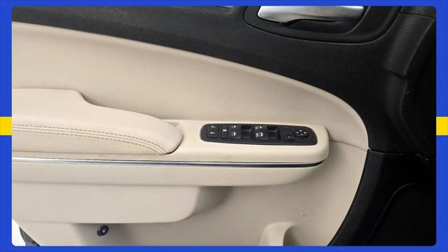 2017 Chrysler 300 Limited