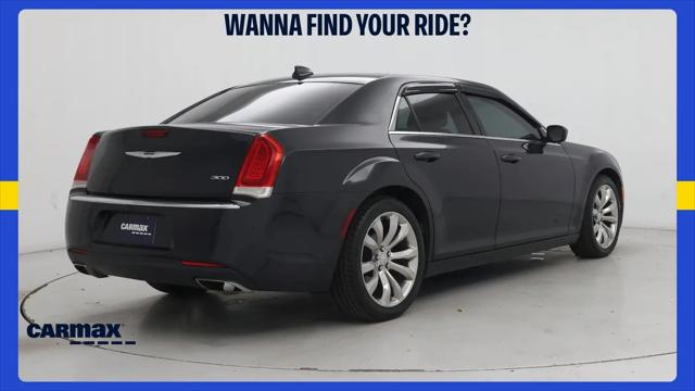 2017 Chrysler 300 Limited