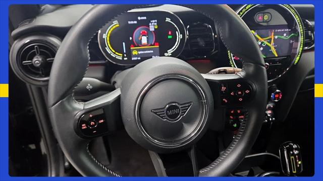 2023 MINI SE Hardtop Cooper