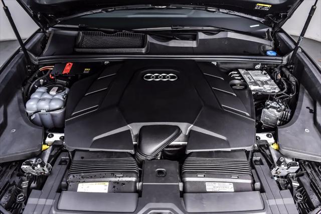 2025 Audi Q8 Premium Plus 55 TFSI quattro