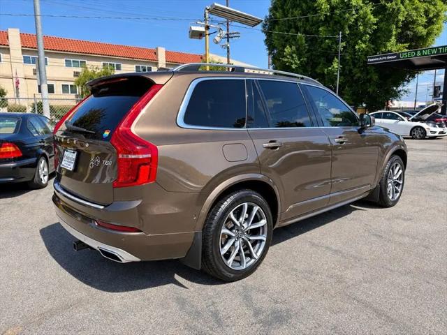 2017 Volvo XC90 T6 Momentum