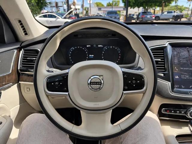 2017 Volvo XC90 T6 Momentum