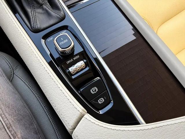 2017 Volvo XC90 T6 Momentum