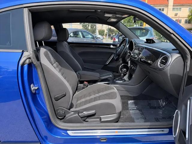 2014 Volkswagen Beetle 2.0T R-Line