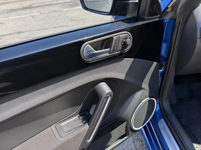 2014 Volkswagen Beetle 2.0T R-Line