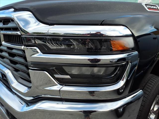 2026 Ram 2500 Big Horn Crew Cab 4x4 64 Box