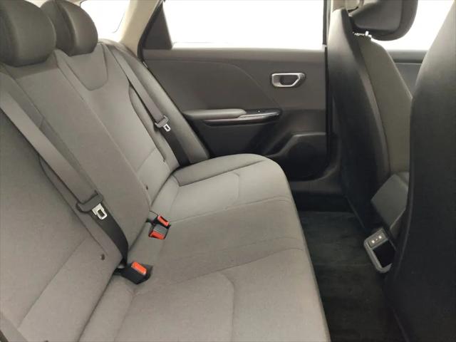 2025 Kia K4 LX