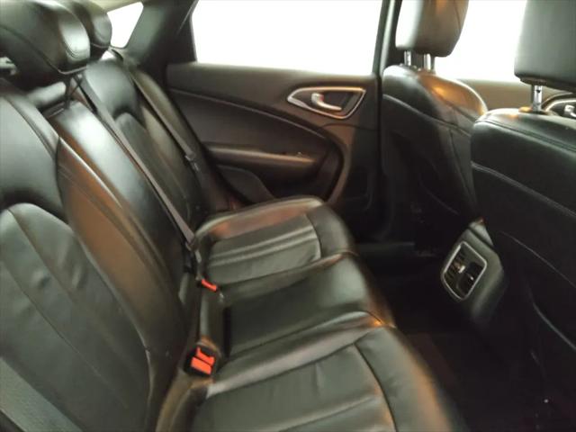 2015 Chrysler 200 C