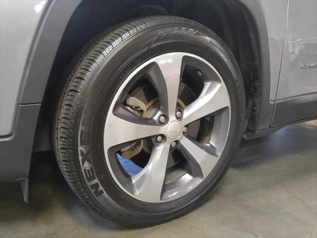 2019 Jeep Cherokee Limited FWD