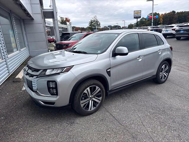 2024 Mitsubishi Outlander Sport 2.0 ES AWC 2024 Mitsubishi Outlander Sport 2.0 ES AWC