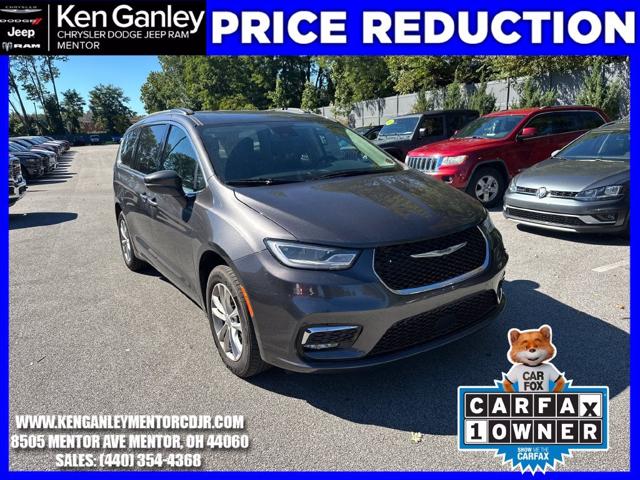 2021 Chrysler Pacifica Touring AWD for sale in Mentor, OH