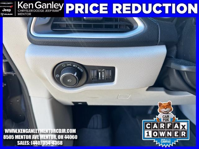 2021 Chrysler Pacifica Touring AWD