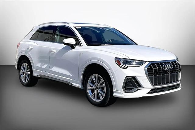 2025 Audi Q3 Premium 45 TFSI S line quattro Tiptronic