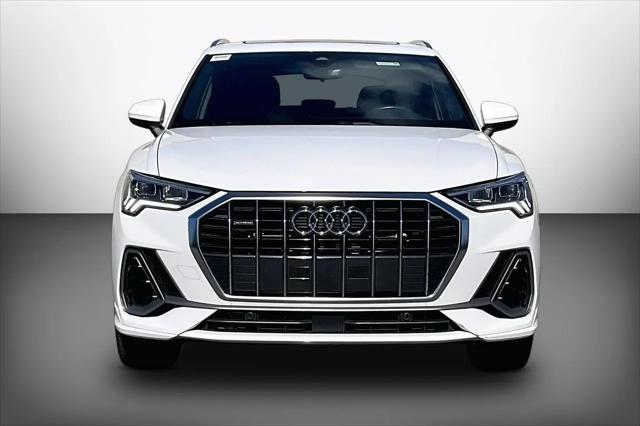 2025 Audi Q3 Premium 45 TFSI S line quattro Tiptronic