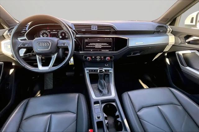 2025 Audi Q3 Premium 45 TFSI S line quattro Tiptronic