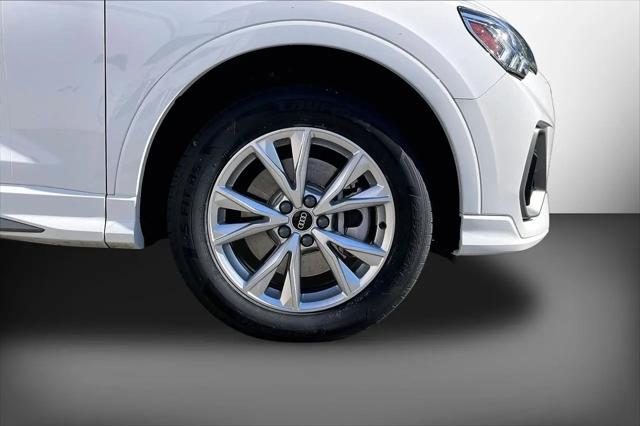 2025 Audi Q3 Premium 45 TFSI S line quattro Tiptronic