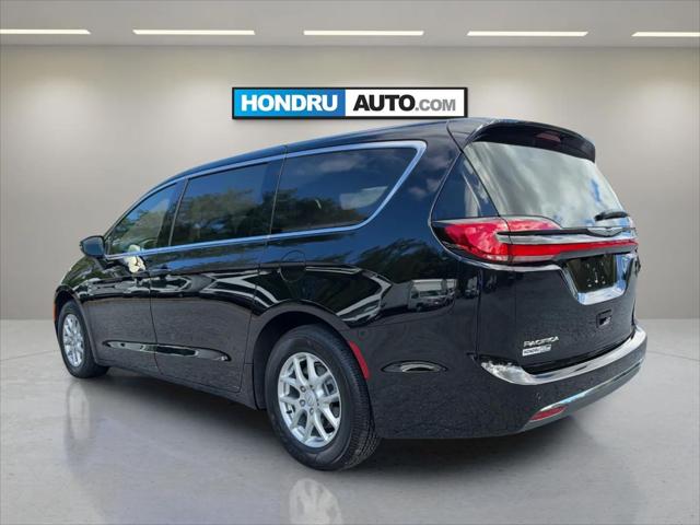 2026 Chrysler Pacifica Select 2026 Chrysler Pacifica Select