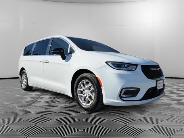 2026 Chrysler Pacifica Select 2026 Chrysler Pacifica Select