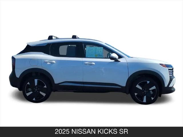 2025 Nissan Kicks SR FWD