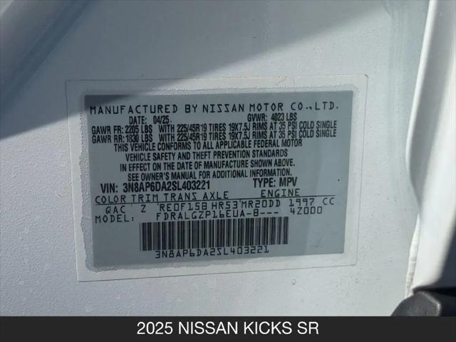 2025 Nissan Kicks SR FWD