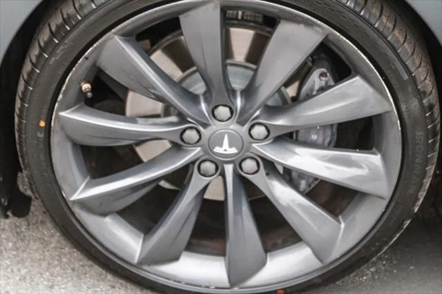 2013 Tesla Model S Performance