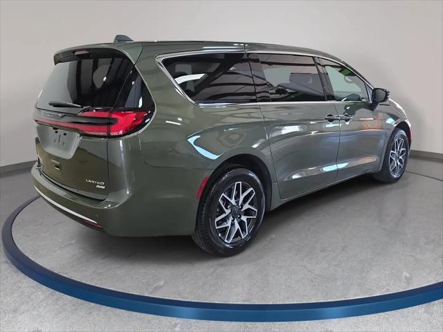 2027 Chrysler Pacifica Limited AWD